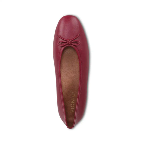 Larissa Wedge Flat