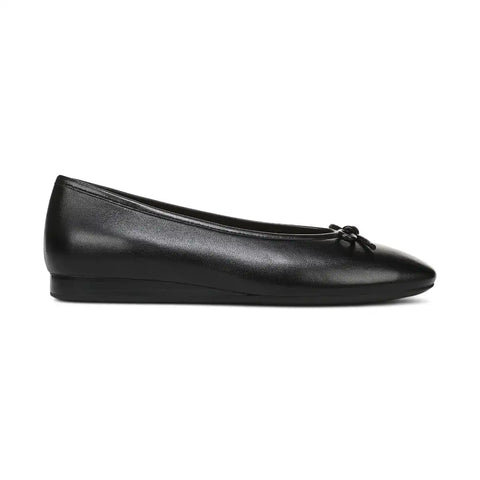 Larissa Wedge Flat