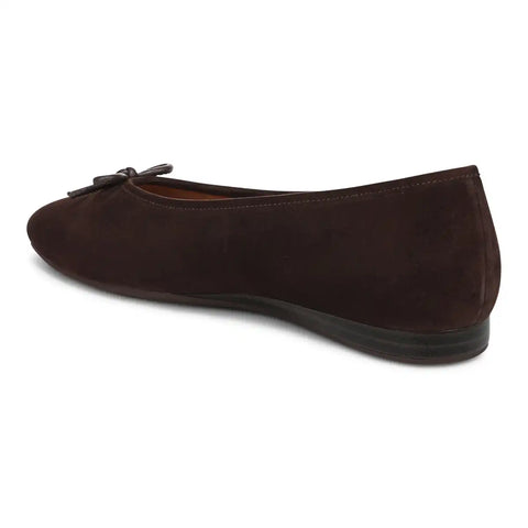 Larissa Wedge Flat