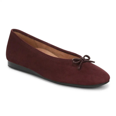 Larissa Wedge Flat