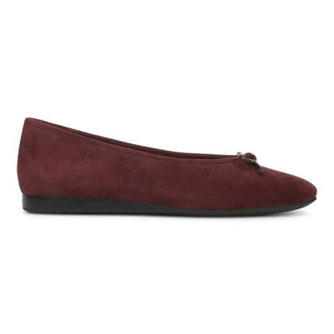 Larissa Wedge Flat