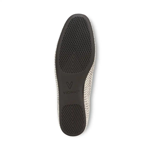 Larissa Wedge Flat